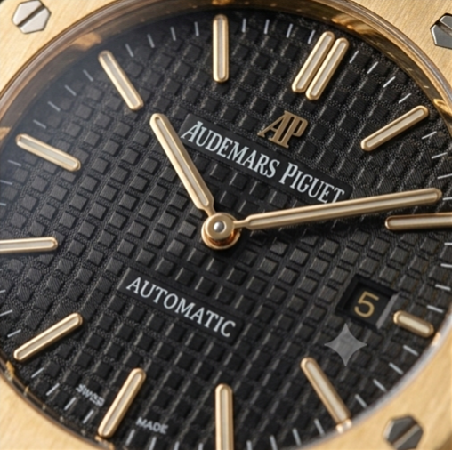 Audemars Piguet Royal Oak 'Rolesor' – The Architect of Iconoclasm